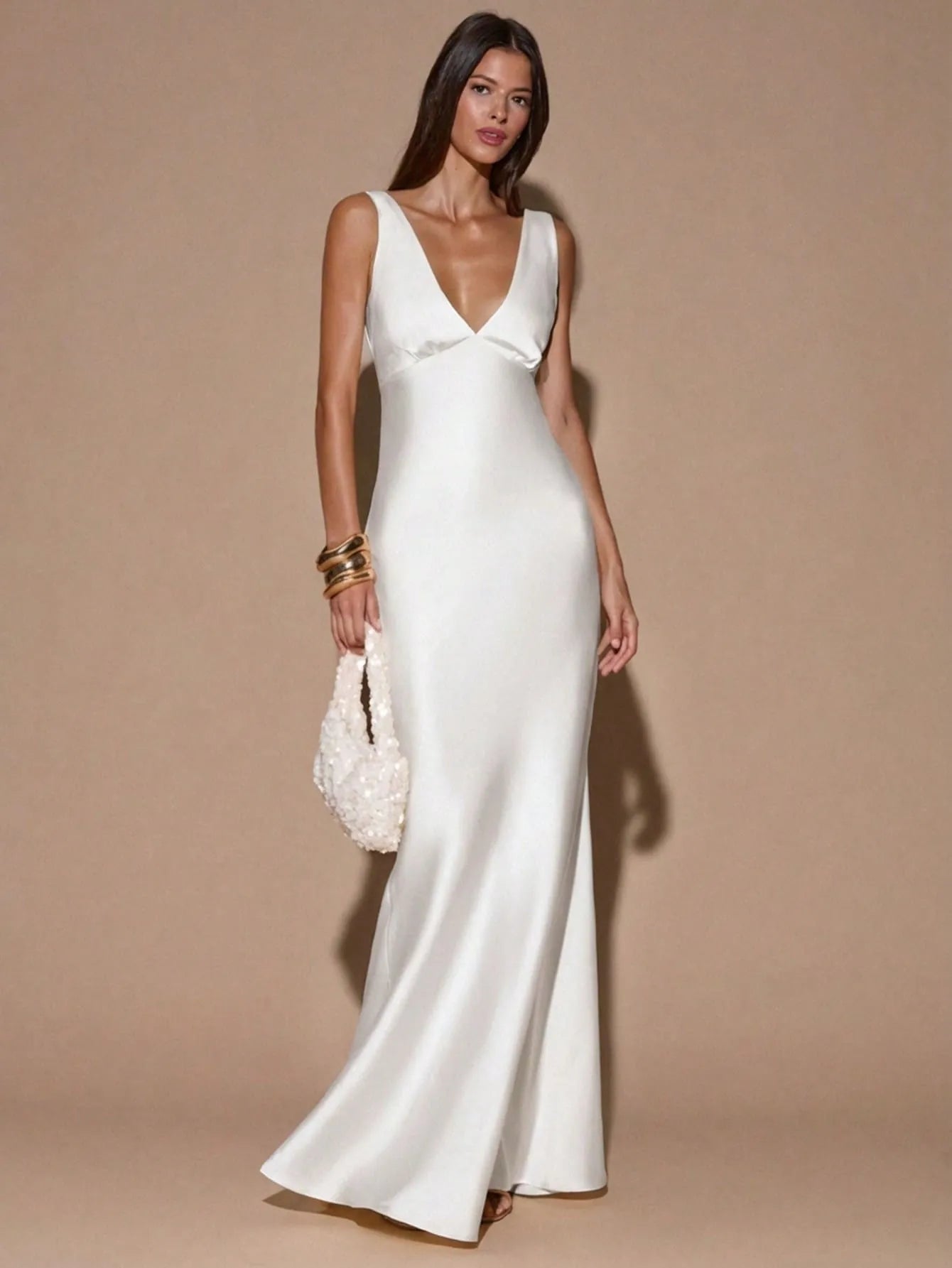 Vestido Maxi Satinado Espalda Abierta Cruzada