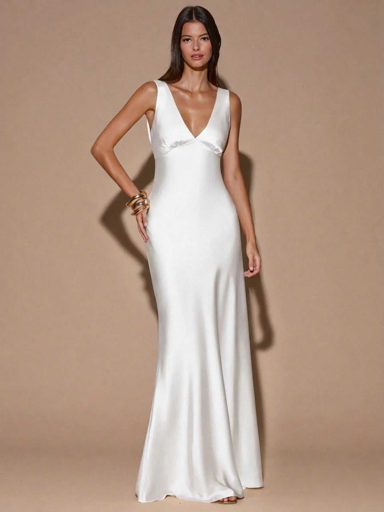 Vestido Maxi Satinado Espalda Abierta Cruzada