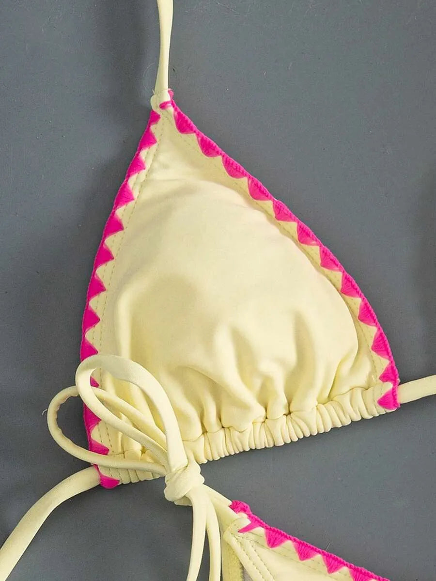Bikini Triángulo RICKRACK — Amarillo con Ribete Fucsia