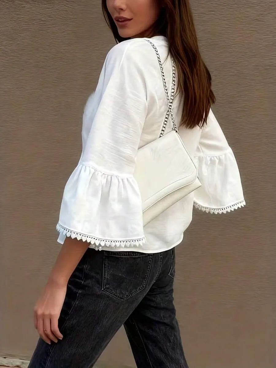 Blusa Peplum LACE — Encaje y Manga Acampanada