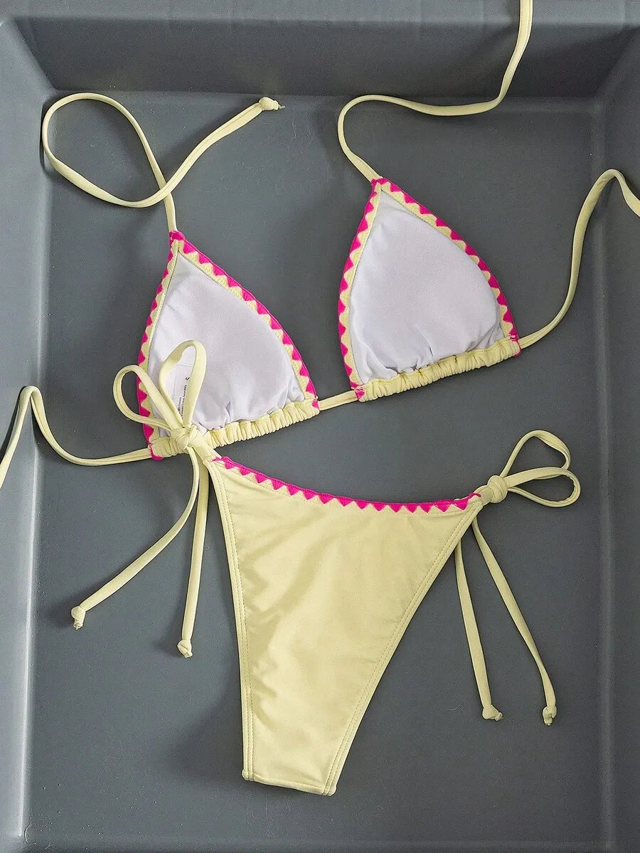 Bikini Triángulo RICKRACK — Amarillo con Ribete Fucsia