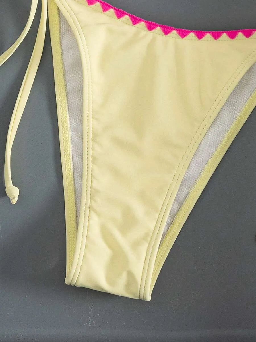 Bikini Triángulo RICKRACK — Amarillo con Ribete Fucsia